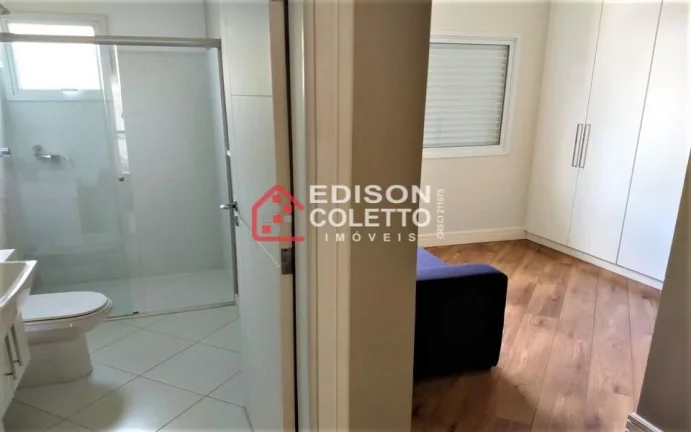 Imagem "Pronto para Morar" Casa de alto padrão à venda no Alphaville Campinas. Com um design moderno e bem iluminado