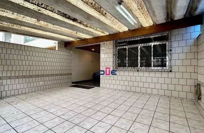 Imagem Sobrado com 3 dormitórios à venda, 206 m² por R$ 1.060.000 - Embaré - Santos/SP