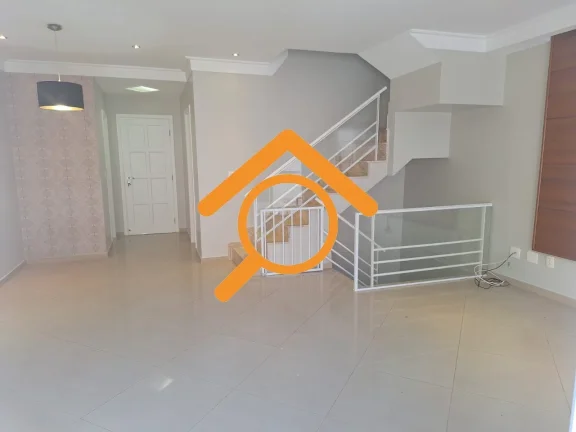 Imagem Imperdível: Casa em Condomínio à Venda em São Paulo-SP, Jardim Marajoara - 2 quartos, 2 suítes, 2 salas, 2 vagas, 180m²!
