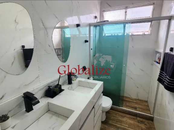 Imagem Locação no Gonzaga Apartamento 2 dormitórios Modernizado e Mobiliado por Apenas R$ 3.200 o Pacote!