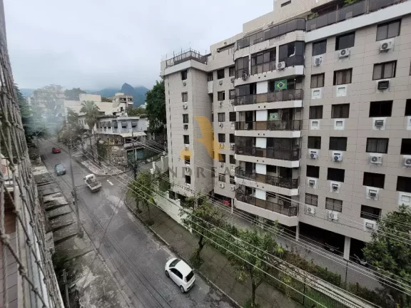 Imagem Freguesia - Rua Potiguara - 140m² Ótimo 3 quartos com suíte e 3 vagas na garagem