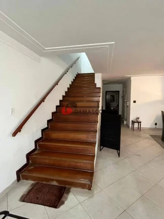 Imagem Sobrado à venda 3 Quartos, 3 Suites, 4 Vagas, 355M², Osvaldo Cruz, São Caetano do Sul - SP