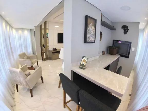 Imagem Apartamento mobiliado com 1 suíte, 2 demi suítes e 1 vaga de garagem em Balneário Camboriú