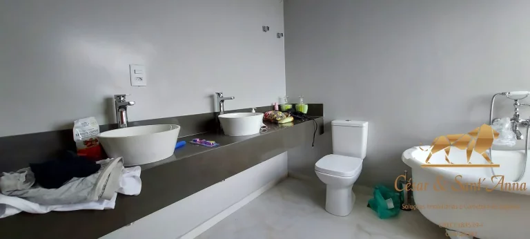 Imagem Casa com 350m² no Alto no Capivari em Campos do Jordão/SP