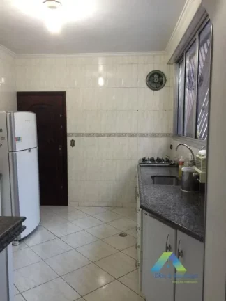 Imagem Excelente sobrado a poucos minutos da estação do metro Conceição e Jabaquara com 5 dormitórios, 2vagas excelente quintal, com ótimo valor!
