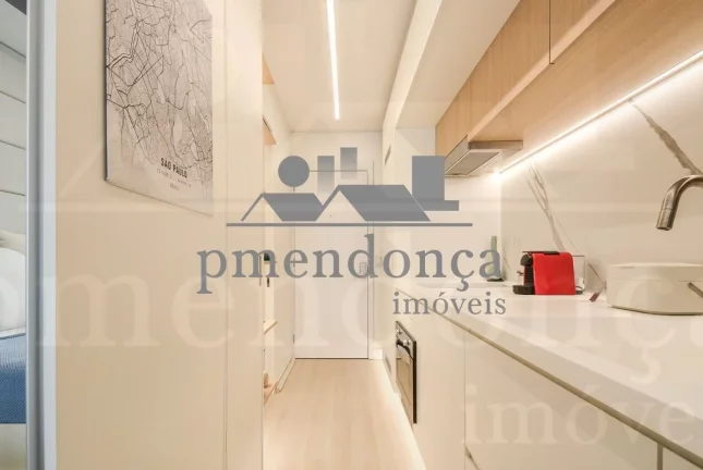 Imagem Apartamento na região de Pinheiros com 1 dormitório e 1 vaga, 30m²