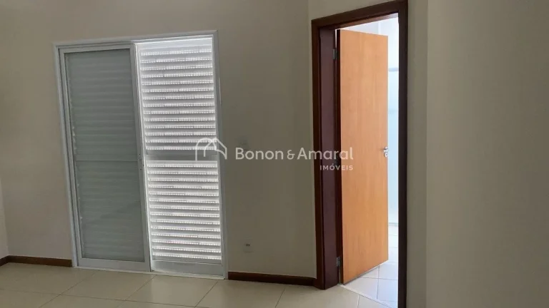 Imagem Um lar pensado para viver bem!

Essa casa no Condomínio Portal do Jequitibá encanta pelo acabament...