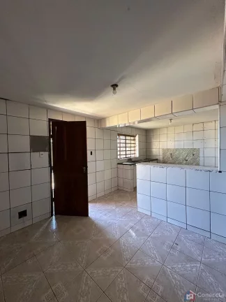 Imagem Casa à Venda no Jardim Esperança – 3 Quartos, Quintal e Ótimo Espaço em Patos de Minas