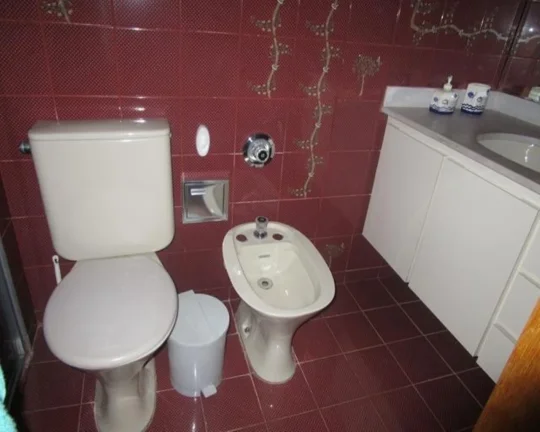 Imagem Apartamento à venda no Guarujá na Praia das Pitangueiras.