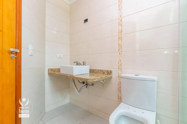 Imagem Sobrado com 4 Quartos, 1 Suite, 3 Vagas, com Lareira e Churrasqueira à venda, 207 m² por R$ 1.200.000,00 - Bom Retiro - Curitiba/PR