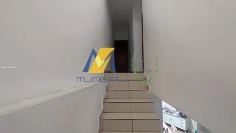 Imagem Sobrado à Venda com 160m², 3 suítes e 2 vagas!!!