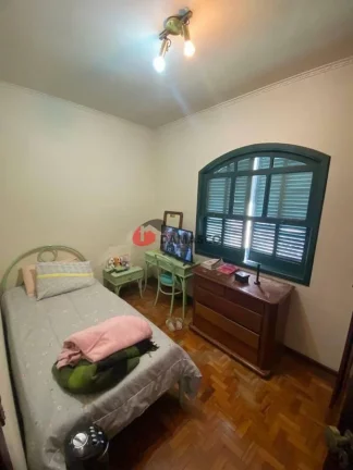Imagem Sobrado à venda 3 Quartos, 1 Suite, 2 Vagas, 320M², Campestre, Santo André - SP