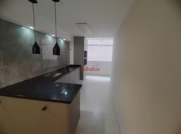Imagem Apartamento de 3 dormitórios com vaga na rua da praia em Santos por R$965.000,00