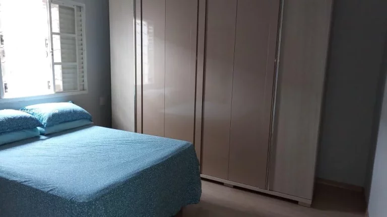 Imagem Casa para Venda em Araras, Jardim Santa Olívia II, 3 dormitórios, 1 suíte, 1 banheiro, 1 vaga