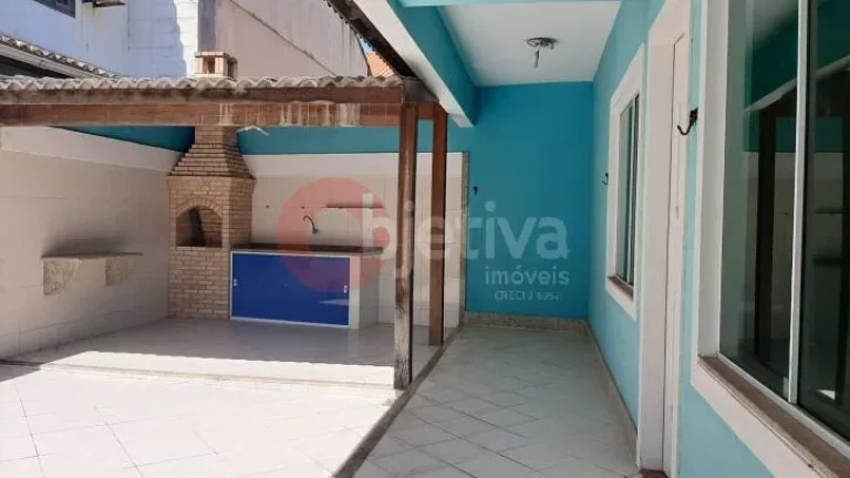 Imagem Casa com 4 dormitórios à venda, 118 m² por R$ 650.000,00 - Peró - Cabo Frio/RJ