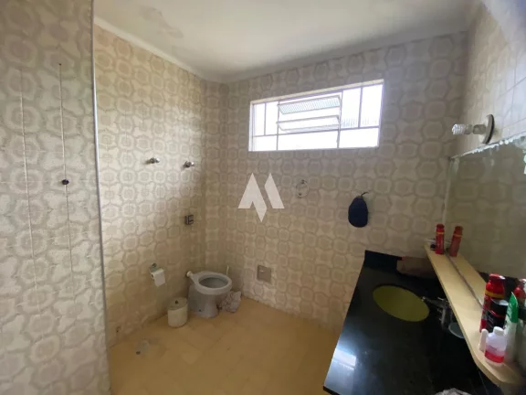 Imagem Sobrado com 4 dormitórios à venda em Santos/SP