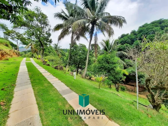 Imagem Chácara com 2 casas mais casa de caseiro, área de lazer, 10.000M² a venda na zona rural de Guarapari.