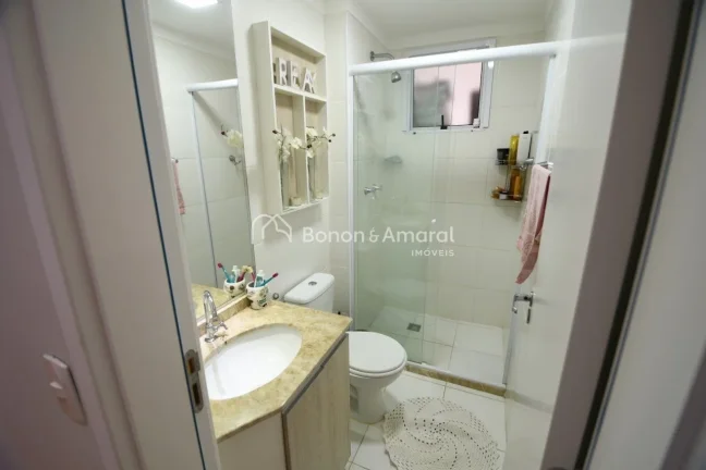 Imagem O apartamento conta com acabamentos de alta qualidade. Ele é completo em armários planejados e ofe...