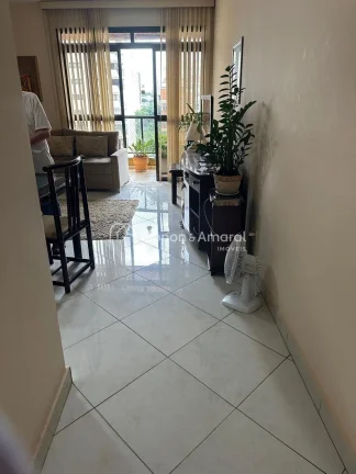 Imagem Apartamento espaçoso com 3 quartos, sendo 1 suíte com mini closet. Todos os dormitórios contam co...