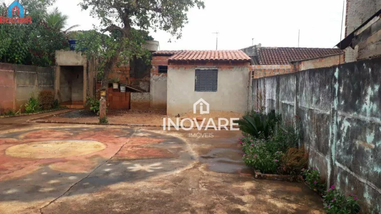 Imagem Casa com 2 dormitórios à venda, 53 m² por R$ 170.000,00 - Conjunto Habitacional Dona Norma Gibaldi - Itumbiara/GO