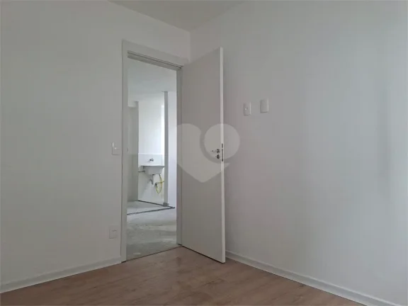 Imagem Apartamento à venda com 2 quartos no condomínio Vibra Lapa I, São Paulo - SP