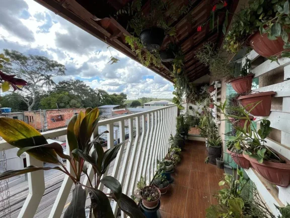 Imagem Cobertura com Potencial para Terraço – 2 Quartos, Sacada e Excelente Localização!