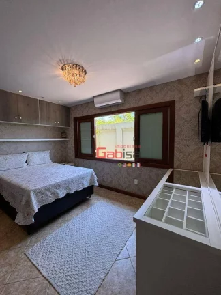 Imagem Casa com 3 dormitórios à venda, 250 m² por R$ 2.000.000,00 - Praia do Siqueira - Cabo Frio/RJ