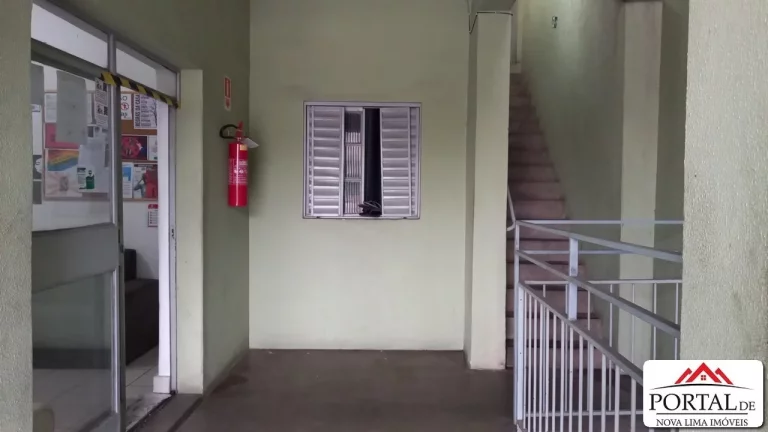 Imagem Casa à venda em Nova Lima é composto por duas casas e uma loja, todas já alugadas e com renda garantida.