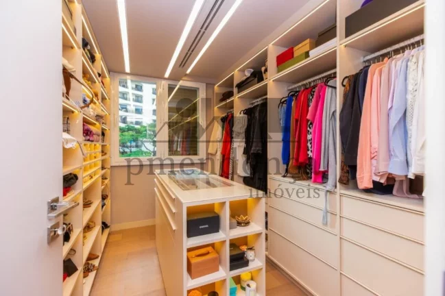 Imagem vILA NOVA CONCEIÇAO Duplex para venda com 2 quartos, 139m², 2Vagas, reformado
