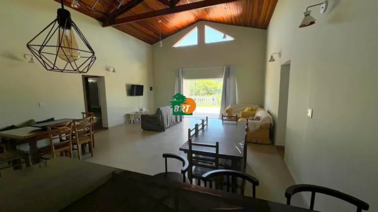 Imagem Casa em Condomínio para Temporada em São Roque, Saboo, 4 dormitórios, 1 suíte, 2 banheiros, 4 vagas