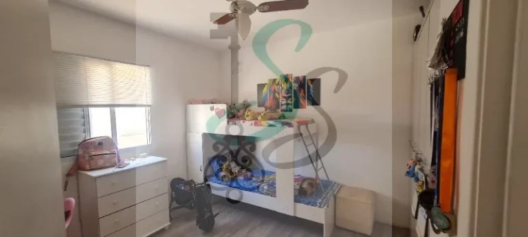 Imagem Oportunidade única: Casa térrea em condomínio no Balneário Tropical em Paulínia-SP, 2 quartos, 1 sala, 1 banheiro, 2 vagas de garagem, 78,40 m² de área. Venha viver com conforto e segurança!