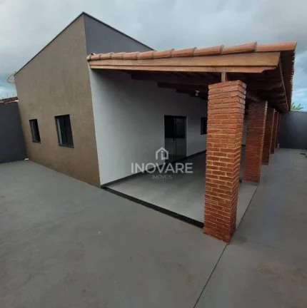 Imagem Casa com 2 dormitórios à venda, 115 m² por R$ 335.000,00 - Afonso Pena - Itumbiara/GO