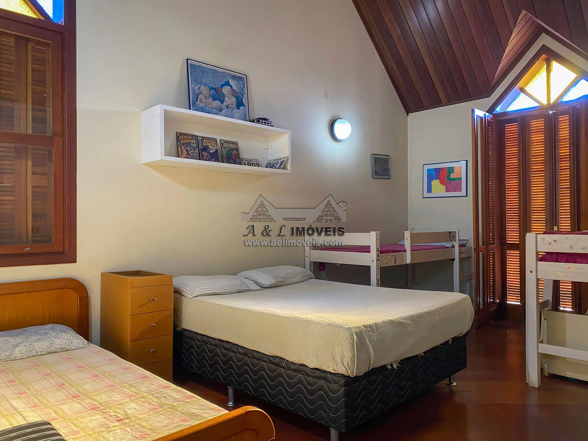 Imagem Casa à venda em Campos do Jordão – Com 5 dorm Vista para Pedra do Baú