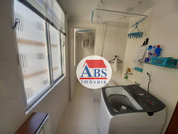 Imagem Apartamento com 3 dormitórios à venda, 100m² por R$ 700.000 - Gonzaga - Santos/SP Um por andar