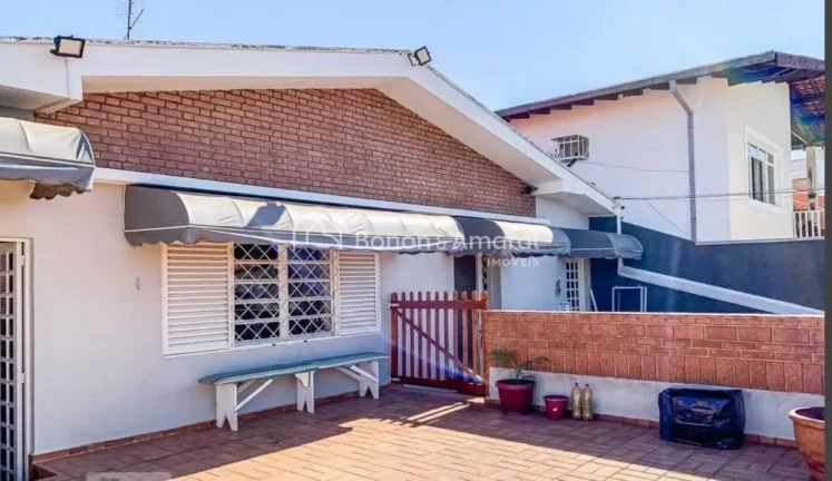 Imagem Casa grande e confotável à venda no tradicional e bem conceituado bairro Vila Nogueira, localizado...