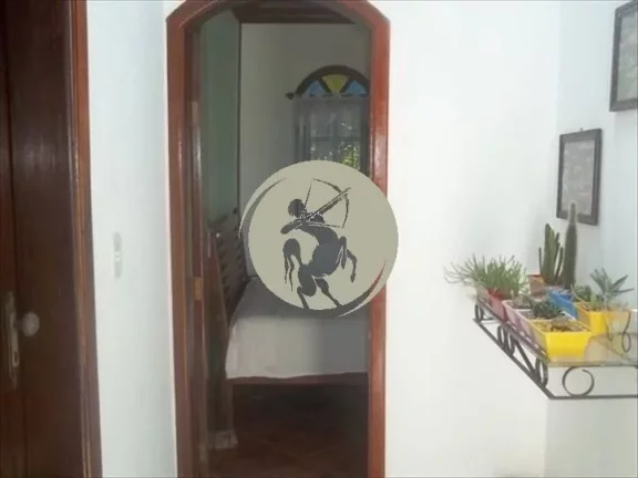 Imagem OPRTUNIDADE! LINDA COM 4 DORMITÓRIOS, SUITE, 8 VAGAS E MUITO VERDE!
