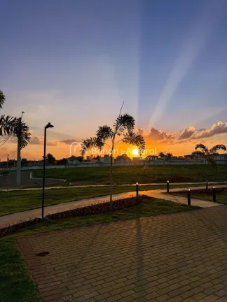 Imagem Terreno à Venda no Condomínio Residencial das Acácias em Paulínia - SP
Área do Terreno: 300 m²...