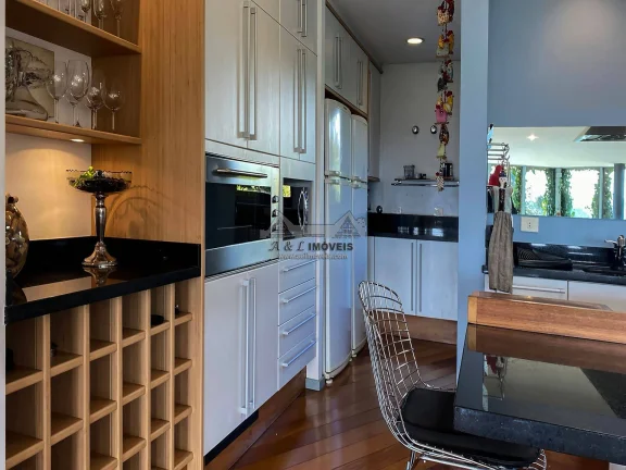 Imagem Casa à venda em Campos do Jordão – Com Vista exuberante da natureza