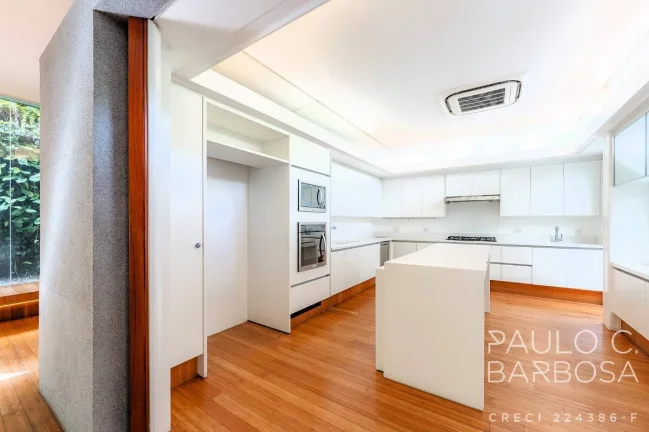 Imagem Jardim Paulista - 3 Suítes - 5 Vagas - 673 m²