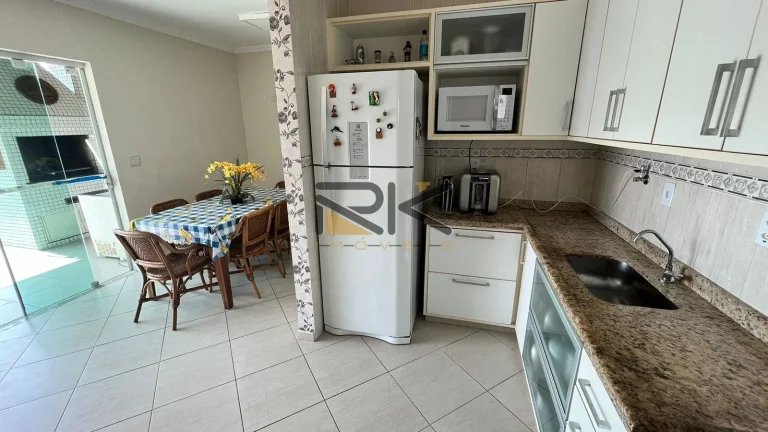 Imagem Cobertura Duplex Praia Grande em Ubatuba-SP com 3 dormitórios,sendo 2 suítes,varanda gourmet com churrasqueira,2 vagas de garagem