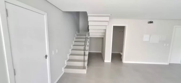 Imagem Casa à Venda, 250m2, 3 Suítes, Florianópolis/SC