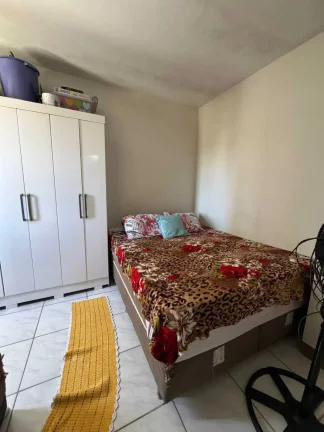 Imagem Apartamento com 2 dormitórios e 1 vaga de garagem no bairro Paranaguamirim em Joinville/SC