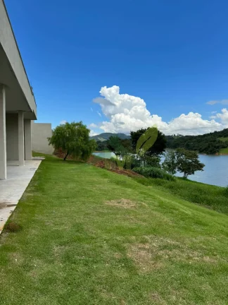 Imagem Viva o Luxo à Beira da Represa em Joanópolis com essa Casa à Venda