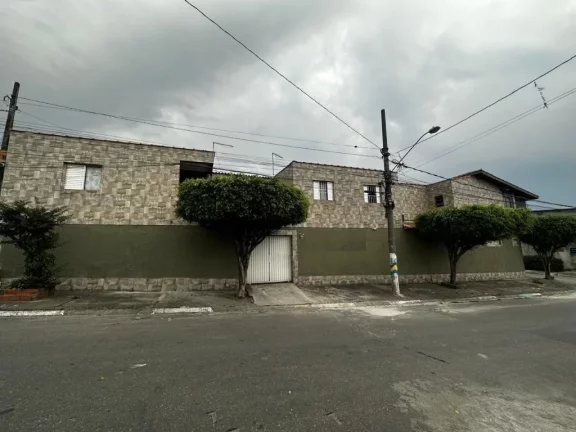 Imagem Sobrado com 4 dormitórios à venda, 250 m² por R$ 580.000,00 - Cidade Boa Vista - Suzano/SP