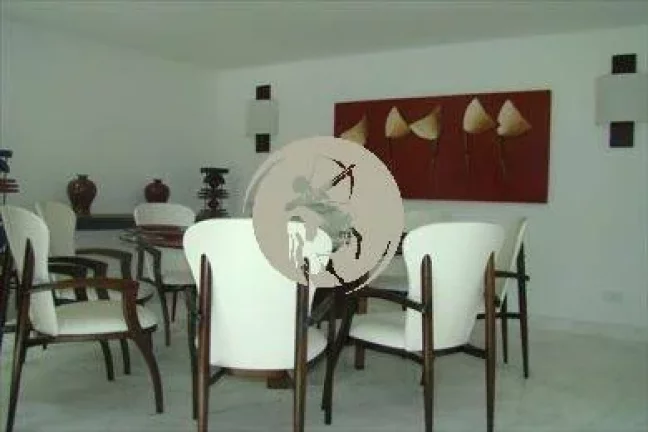 Imagem LINDA CASA EM CONDOMINIO FECHADO EM ALPHAVILLE A VENDA!