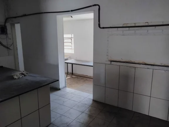 Imagem Salão comercial para alugar no bairro Parque Jaçatuba - Santo André/SP