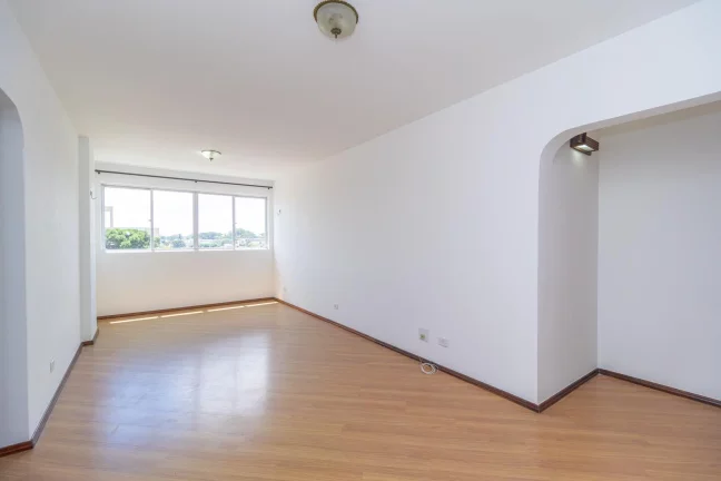 Imagem Apartamento de 3 quartos no bairro Ahú