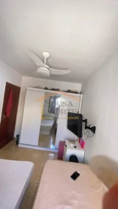Imagem Sobrado com 4 dormitórios, sendo 3 suítes, uma delas com varanda e duas externas. Conta com banhei...