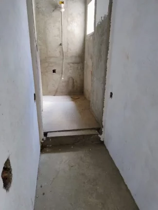 Imagem Sobrado de Luxo à Venda em Santo André-SP no Bairro Jardim Las Vegas: 3 Quartos, 1 Suíte, 3 Banheiros, 2 Vagas, 185 m².