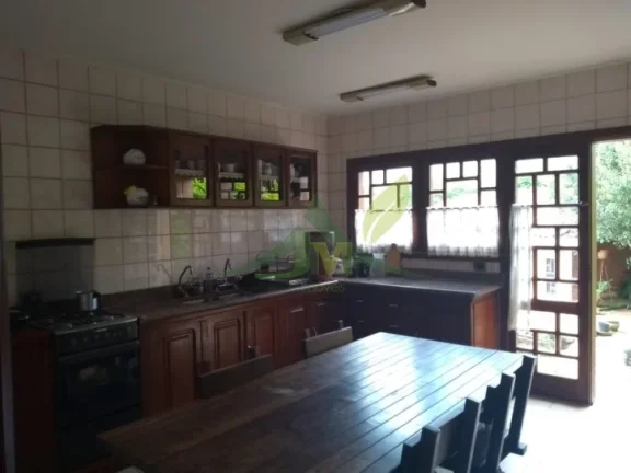 Imagem Seu Refúgio de Luxo no Condomínio Flamboyant em Atibaia!